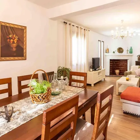 Casa De Granadas